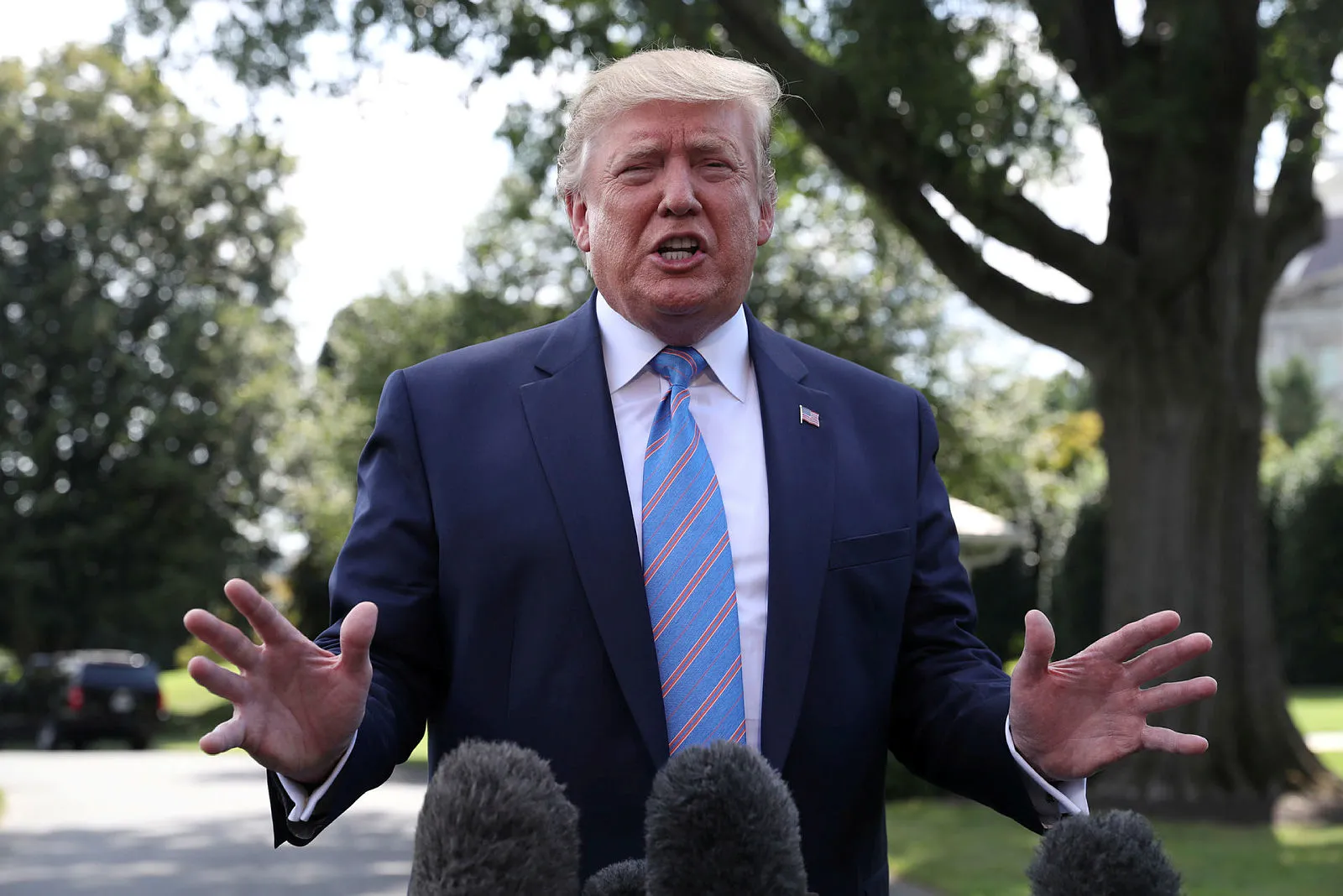 Muhammed Cevad Zarif, Trump ile görüşmek için Beyaz Saray'a davet edildi!