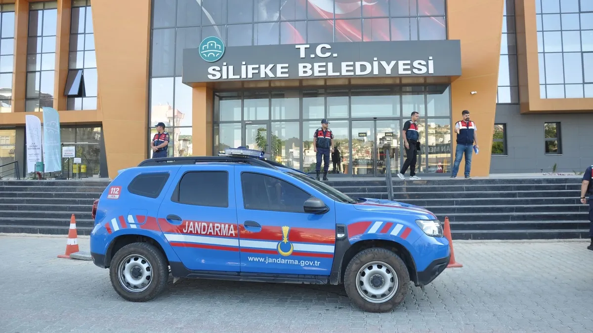 CHP'li Silifke Belediyesi'nde sahte kaşeli vurgun!