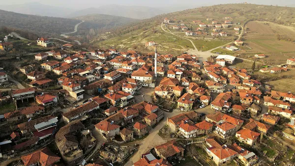 yuregi-guzel-fatma-nine-depremzedelere-konteyner-ev-bagislamak-icin-tarlasini-satti-1677836444160.jpg Yüreği güzel Fatma nine! Depremzedelere konteyner ev bağışlamak için tarlasını sattı - 3