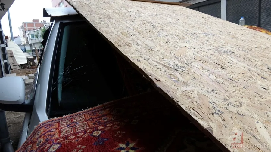 Ordu'da araçları doludan korumak için tahtalı önlem 2