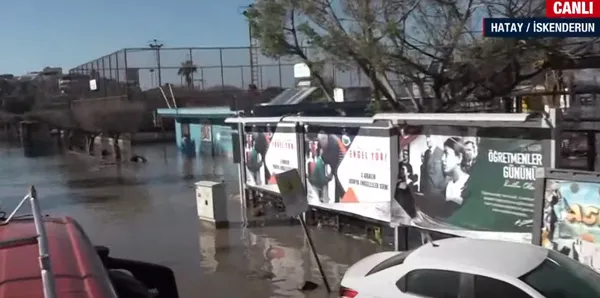İskenderun’da deniz taştı! AFAD Başkanı Okay Memiş A Haber’de