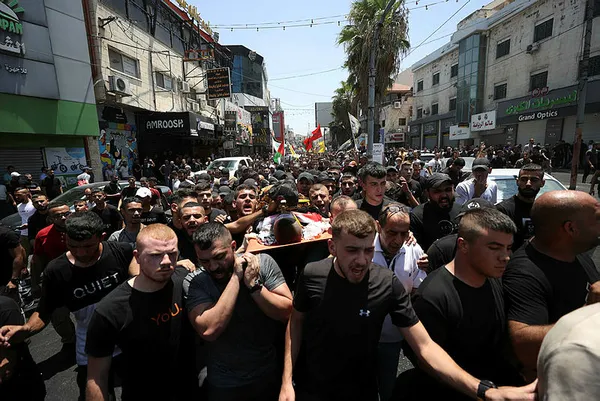 BBC sunucusu Anjana Gadgil’den eski İsrail Başbakanı Bennet’e Başkan Erdoğan’ın sözlerini anımsatan çıkış - 5