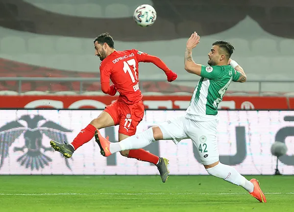 Konyaspor evinde Sivasspor’a mağlup oldu