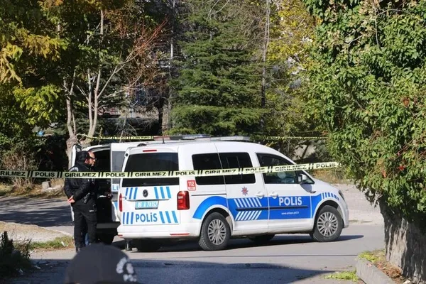 Ankara'da 5 vatandaşını öldürüp ülkesine kaçan Afgan için kırmızı bülten - 1