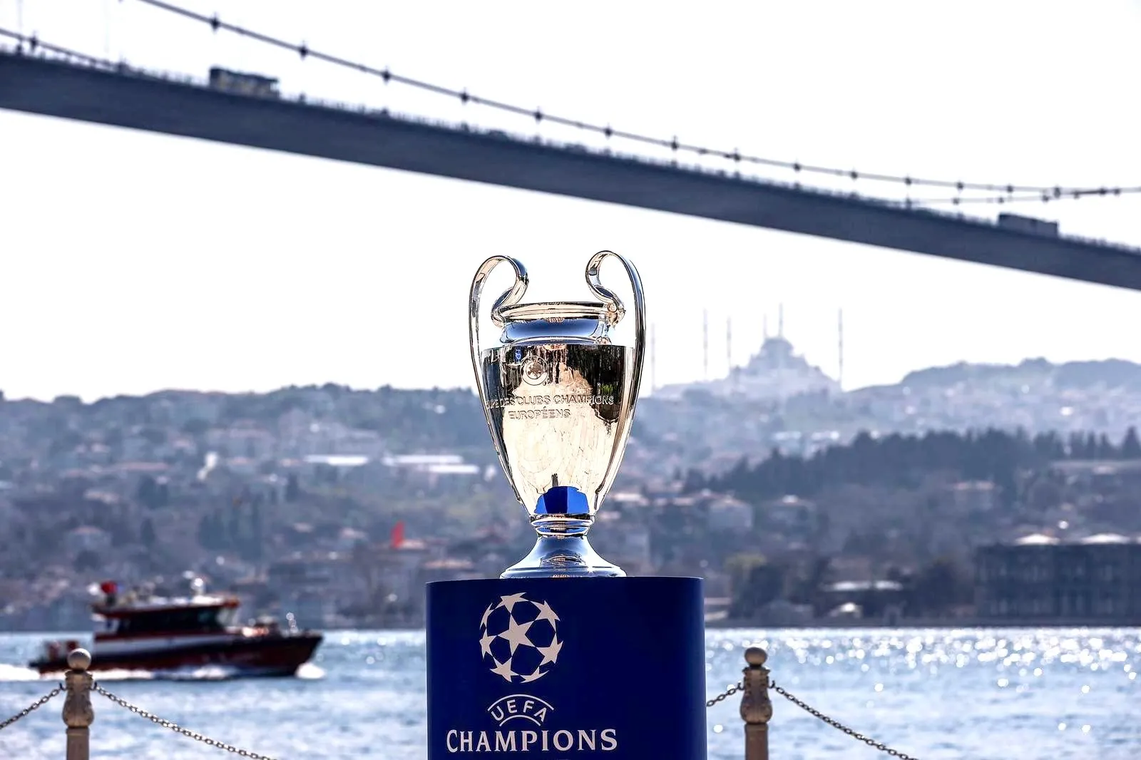 En unutulmaz anların şehri sizi bekliyor! Türkiye'den Chelsea ve Manchester City'ye mesaj!