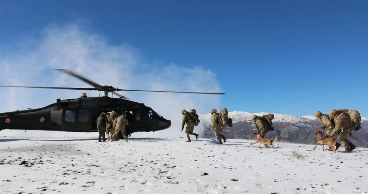 Eren Kış-11 Operasyonu'nda sığınak ve mühimmat ele geçirildi
