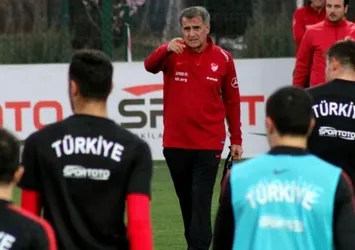 Mehmet Topal aday kadrodan çıkarıldı