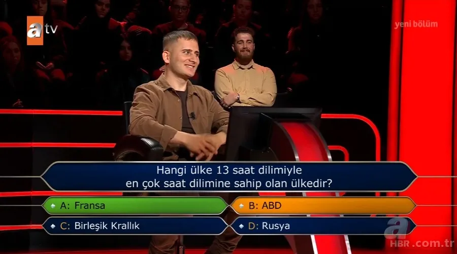 Milyoner'de 300 bin TL'lik soruda risk aldı! Kaçırılma hikayesiyle şoke etti 10