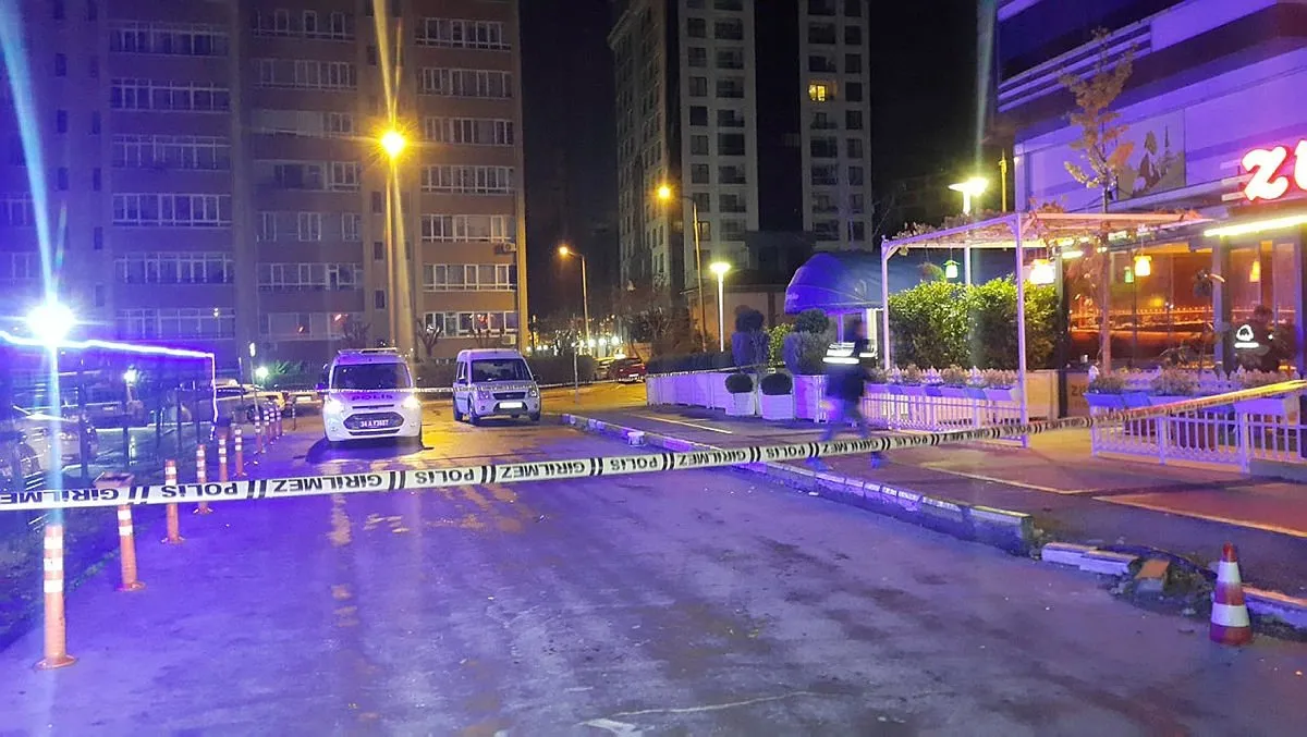 Beylikduzu Nde Silahli Saldiri Yaralilar Var A Haber En Son Haberler