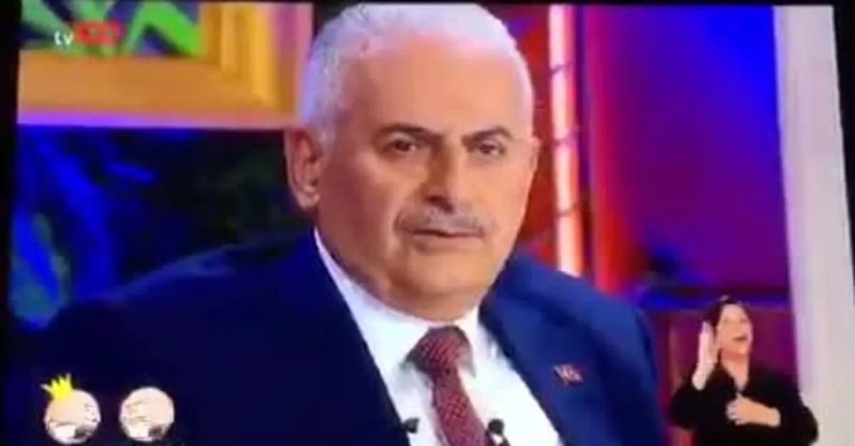 Binali Yıldırım, Aşık Veysel'in "Gündüz Gece" türküsünü söyledi | Video