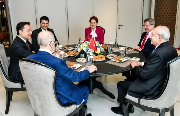 kazanamayacagini-anlayan-muhalefet-mizikciliga-basladi-erdogan-aday-olamaz-algisinda-gercekler-hepsi-birer-bir-1674762215673.jpg Kazanamayacağını anlayan muhalefet 'mızıkçılığa' başladı! "Erdoğan aday olamaz" algısında gerçekler: Hepsi birer birer itiraf etmişti - 2