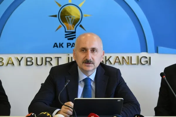 Ulaştırma ve Altyapı Bakanı Adil Karaismailoğlu Kürtün Ayrım Kavşağı’nın açılışını gerçekleştirdi - 6