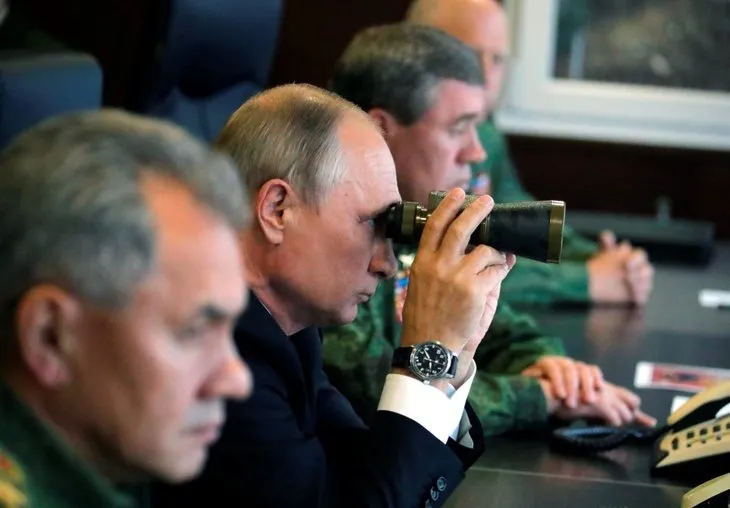 Vladimir Putin, Zapad-2017 tatbikatını izledi