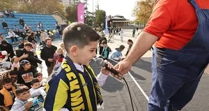 Yüzlerce kişi lösemiyi yenen Emin Efe için balon uçurdu