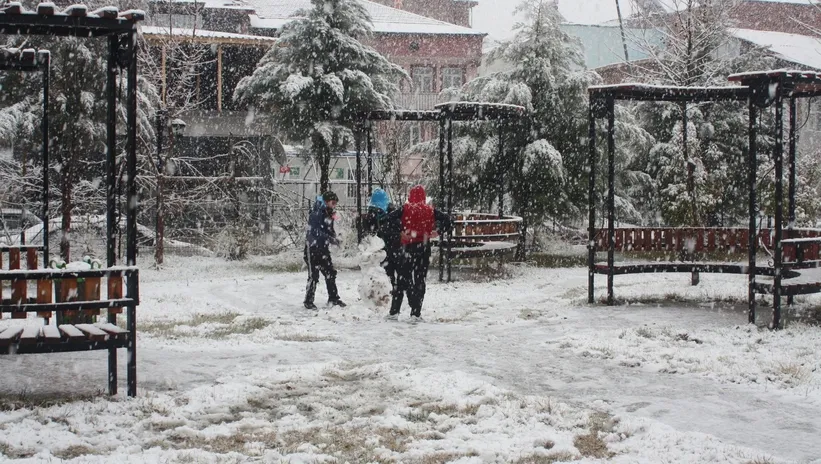 İstanbul’a kar uyarısı! Saat verildi | Hafta sonu plan yapanlar dikkat