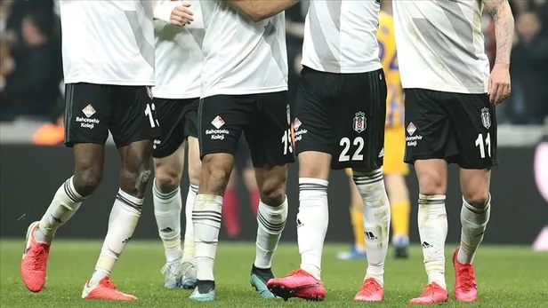 PAOK Beşiktaş maçı saat kaçta, hangi kanalda? Şampiyonlar Ligi 2. eleme turu BJK maçı şifreli mi, şifresiz mi? - 4