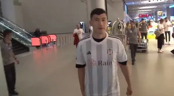 bakhtiyor-zaynutdinov-besiktas-icin-istanbulda-1692307484062.jpg Bakhtiyor Zaynutdinov Beşiktaş için İstanbul'da - 5