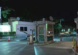 Fatih'te gıda zehirlenmesi şüphesi! 2 kardeş hastaneye kaldırıldı