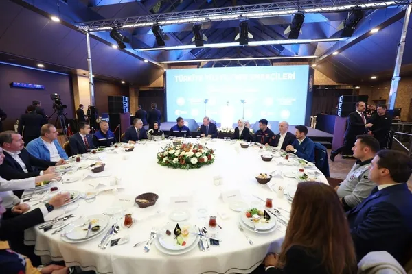 Başkan Erdoğan’dan Türkiye Yüzyılı’nın Emekçileri İftar Programı’nda önemli açıklamalar