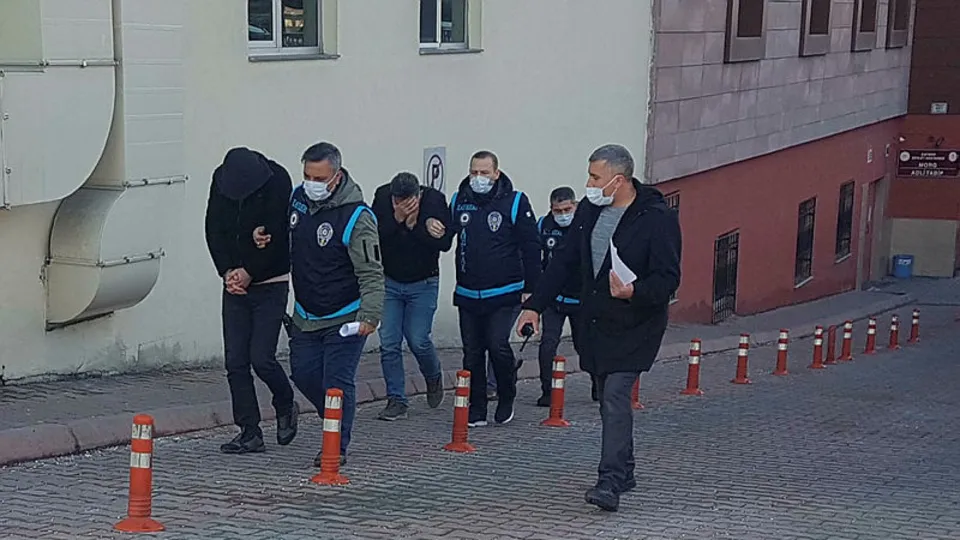 Kayseri’de fuhuş operasyonu: 4 gözaltı