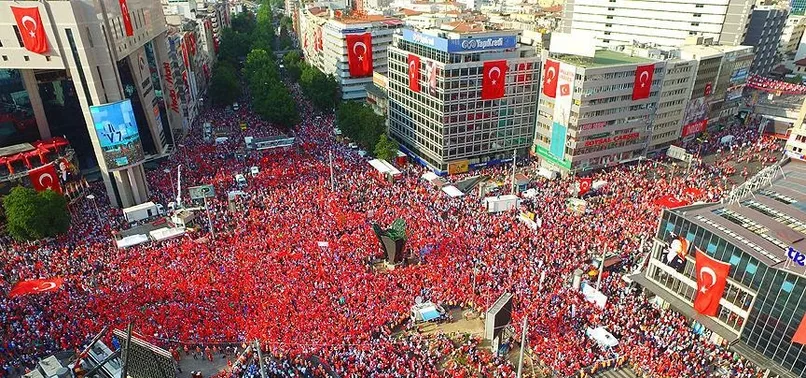 Demokrasi nöbetleri yarın Kızılay'da taçlanacak