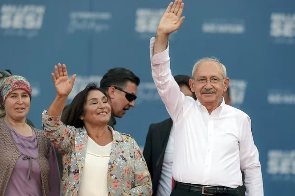 CHP rozetini çıkarıp AK Parti'ye katıldı! Balyalı Esma Kılıçdaroğlu'nun "siyasi şovunu" böyle anlattı - 3