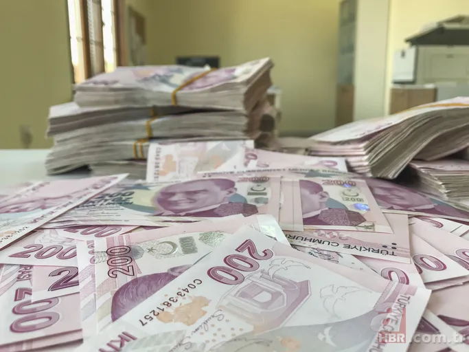 Bankalar peş peşe duyurdu! İhtiyaç, taşıt, konut kredisi faiz oranları değişti! Ziraat, Halkbank, TEB, İş Bankası... 12