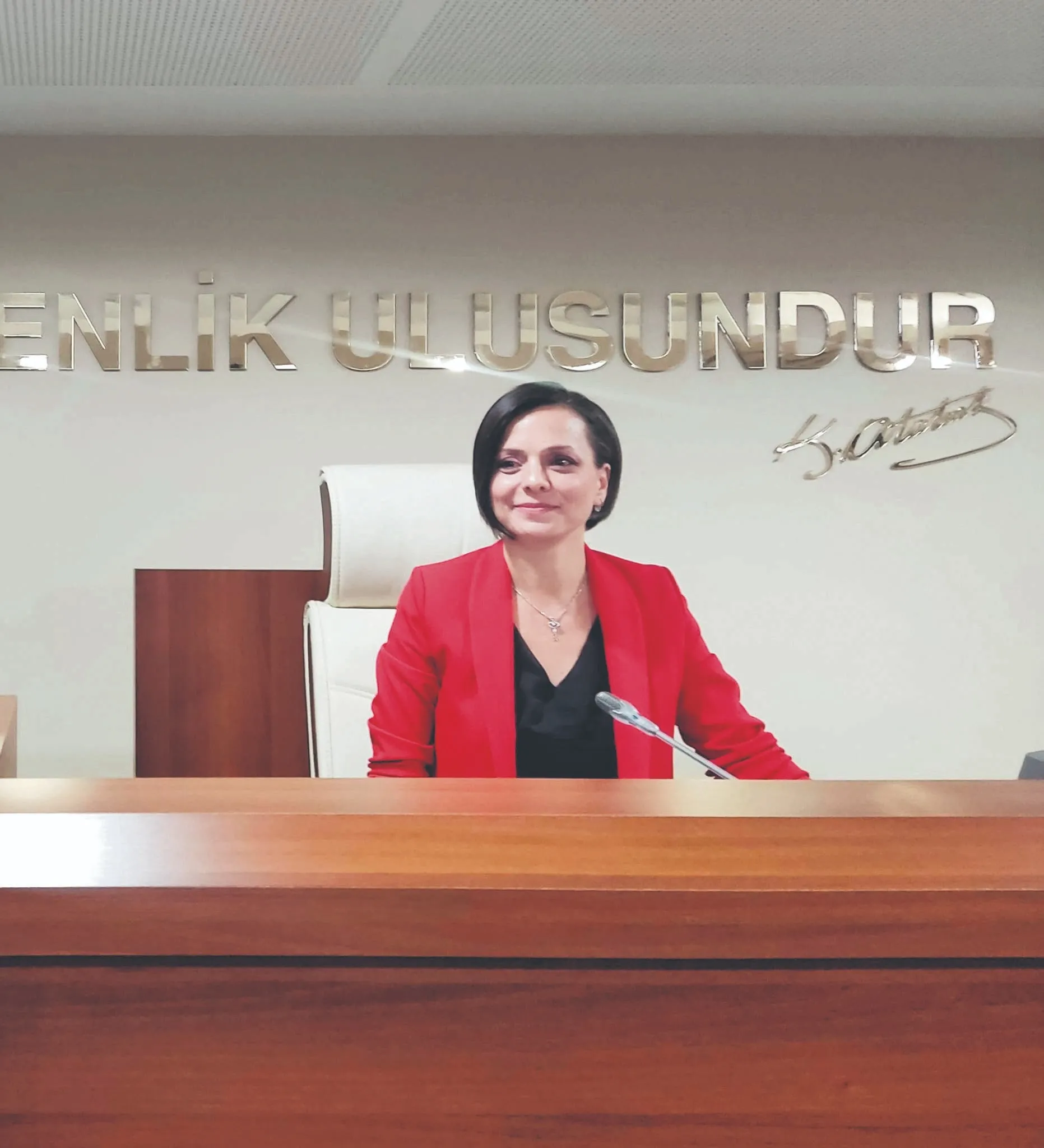 Karabağlar’da hayalet dönüşüm! CHP’li belediyede milyonluk dost kıyağı