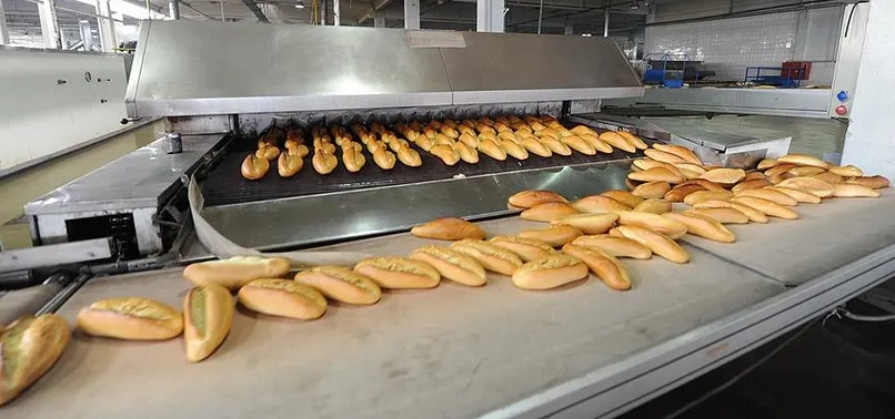 Ekmekte çirkin oyun! Halk Ekmek büfelerine ekmeği geç göndererek vatandaşa eziyet ediyorlar