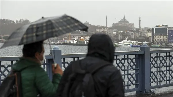 İstanbul ve Ankara için sağanak yağış uyarısı! Meteoroloji saat verdi | Sel ve su baskını yaşanabilir