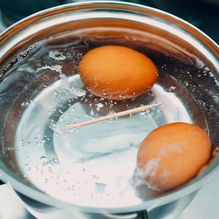 1 kürdanla hayat kurtaran çözüm: Çatlamayan yumurtanın formülü bulundu