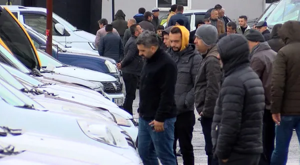 İkinci el otomobil pazarında hareketli günler! Online satışlar patladı - 5