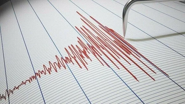 İran’da 5,6 büyüklüğünde deprem! Van ve Hakkari’de de hissedildi