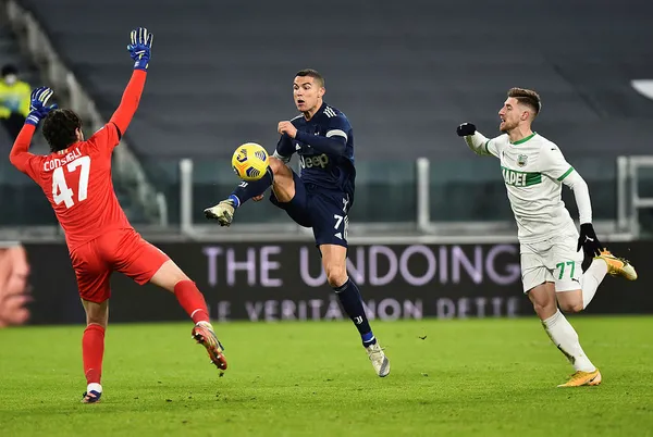 Juventus zirve yarışını sürdürüyor! Sassuolo'yu 3-1 yendi - 4