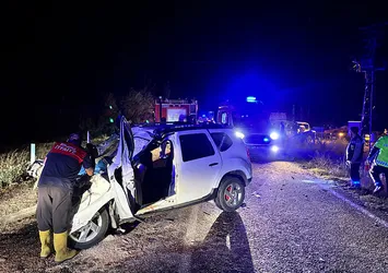 Çorum'da cip ile traktör çarpıştı: 5 yaralı