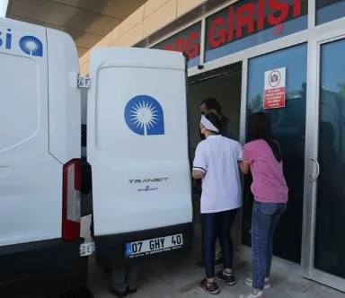 dugunde-kizinin-hayatini-kurtarirken-canindan-oldu-olduren-agac-icin-isletmeciye-ceza-soku-1639894857550.jpg Düğünde kızının hayatını kurtarırken canından oldu! ‘Öldüren ağaç’ için işletmeciye ceza şoku - 3