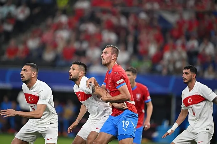 Bekle bizi Avusturya! Millilerimiz Çekya’yı devirdi!! Hakan ve Tosun Paşa sahnede...