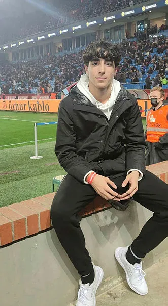 Trabzonspor’dan önemli transfer! Arda Öztürk kadroya katıldı