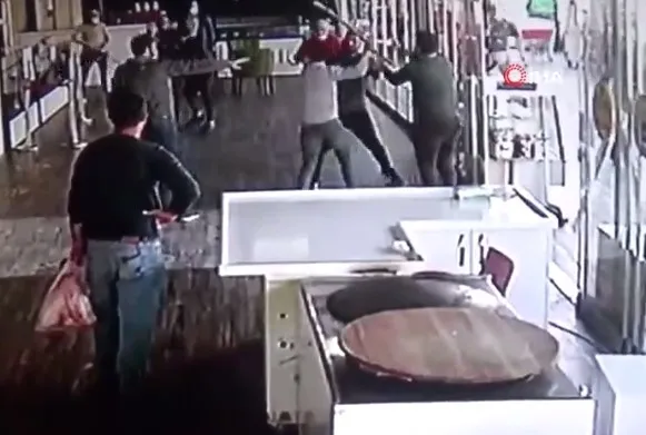 Antalya’da “Maske takın” diye uyaran esnafı bıçakladılar - 3