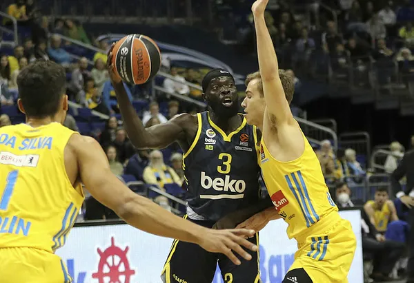fenerbahce-euroleaguede-alba-berline-84-70-maglup-oldu-1634076818050.jpg Fenerbahçe Euroleague'de ALBA Berlin'e 84-70 mağlup oldu - 2