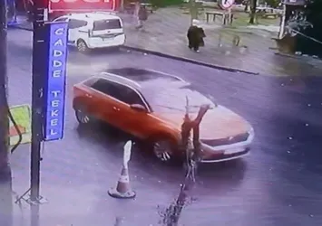 İstanbul'da milyonluk gasp! Çalıntı araçla gelip...
