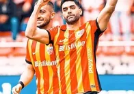 Talha ve Karimi ilk gollerini attı