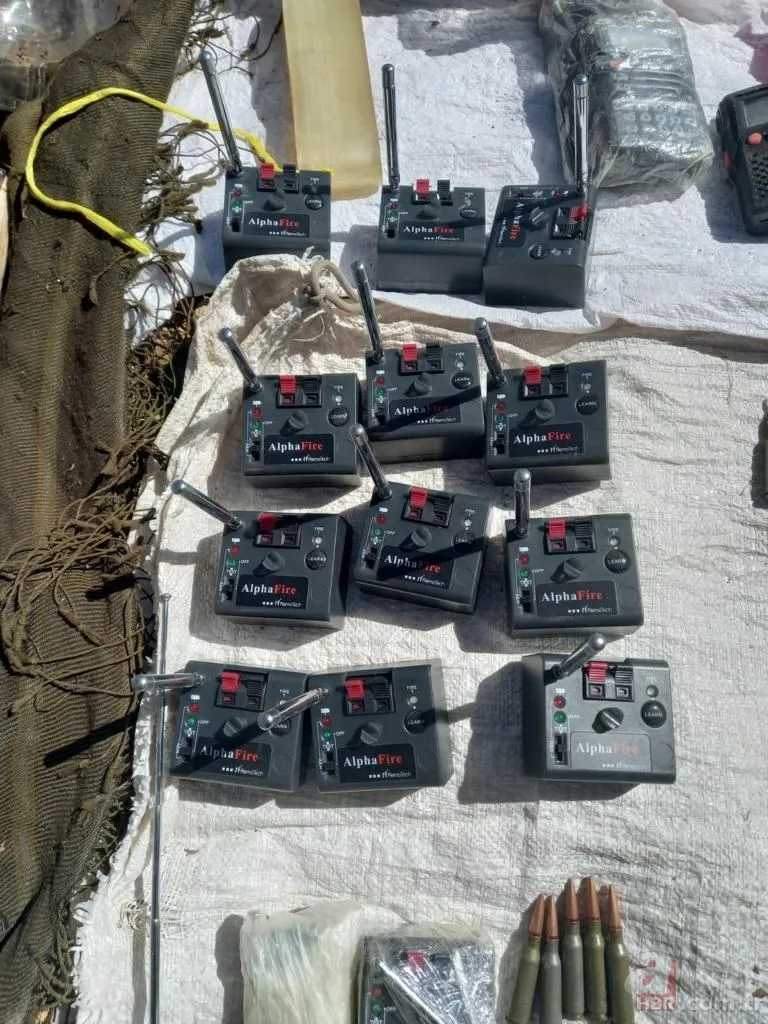 PKK'ya ağır darbe! Batman’da Eren Kış-34 operasyonunda çok sayıda patlayıcı ele geçirildi 20