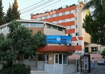 Yamanlar Koleji'ne kayyum atandı