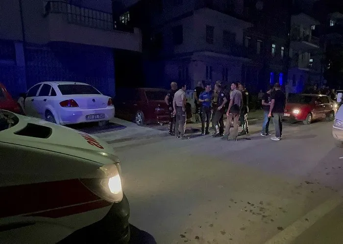 kayseride-dehset-dunurler-arasinda-kavgasinda-kan-akti-6-yarali-1722893235735.jpeg Kayseri’de dünürler arasında kavga: 6 yaralı