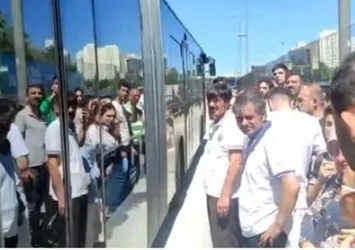 İstanbullunun İmamoğlu çilesi! Peş peşe metrobüs arızaları! Vatandaş kazan kaldırdı