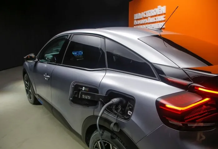 Citroen 2020 yılı yeni elektrikli otomobillerini tanıttı - 3