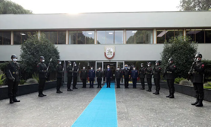 Son dakika: Milli Savunma Bakanı Hulusi Akar ve komutanlar Ege Ordusu Komutanlığında - 2