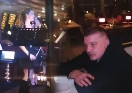 Arda Kural Yıldız Asyalı ile 24 yıl sonra bir araya geldi! Eski aşıklar buluştu