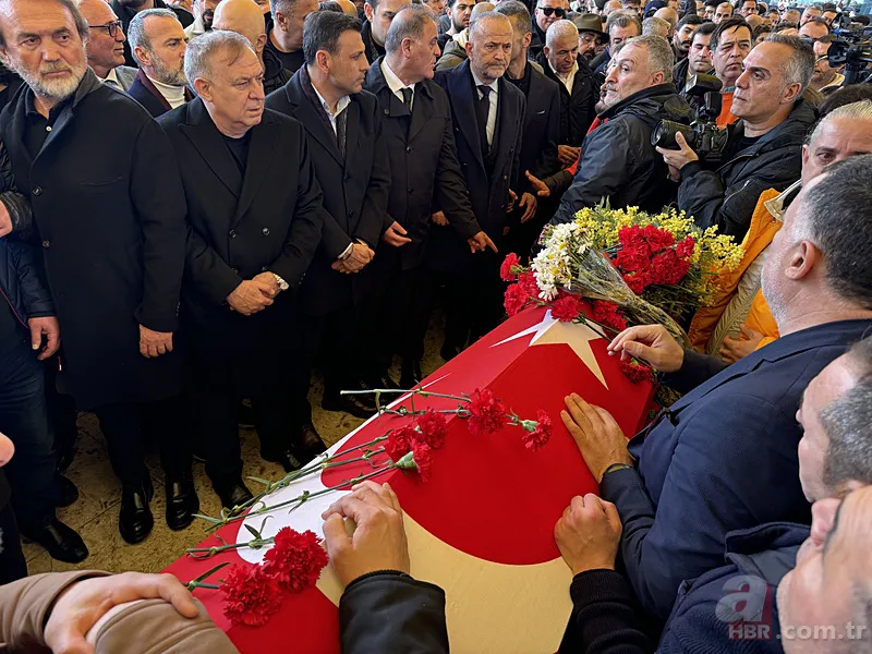 Vasiyeti yerine getirildi! Volkan Konak memleketinde son yolculuğuna uğurlandı 10